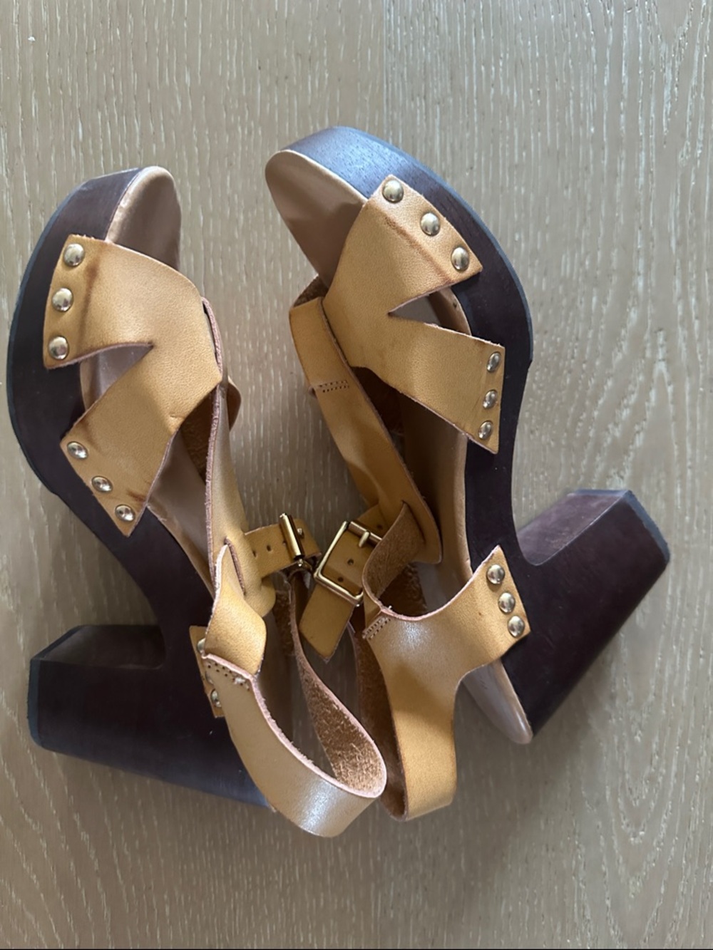 Francesca’s block heel clogs - Picture 4 of 4